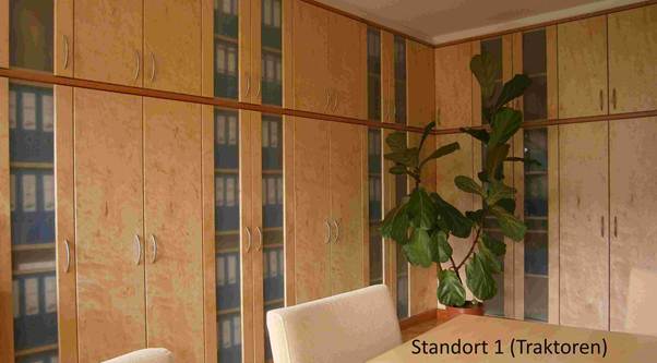 Ein Bild, das Im Haus, Inneneinrichtung, Wand, T�r enth�lt.

KI-generierte Inhalte k�nnen fehlerhaft sein.